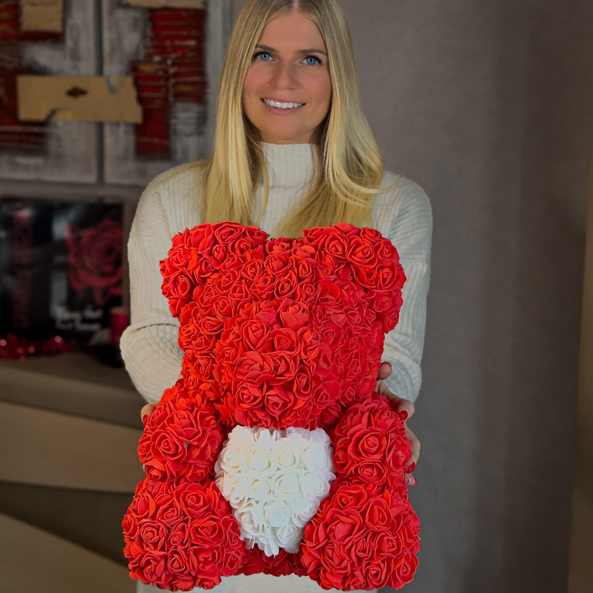 Love Heart Rose Bear™ – Only 63 Left